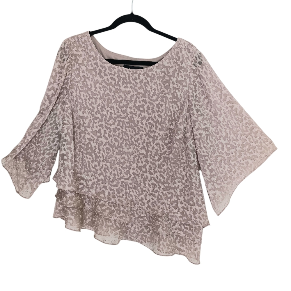Alex Evenings Blouse Women's Size XL Tan/Cream Flowing Sleeves‎ Ruffled Hem